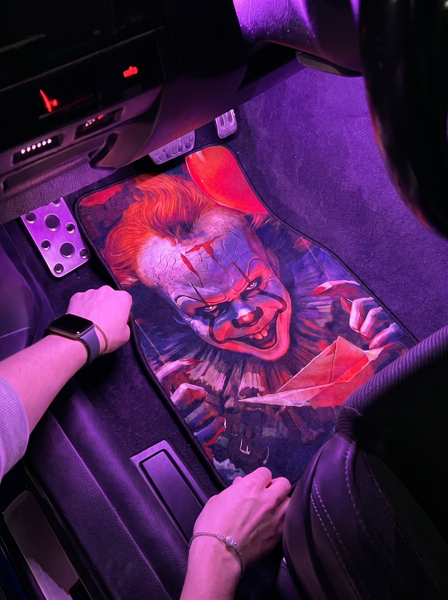 CAR FLOOR MATS